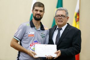 haroldo chico caiana Maringá Futebol Clube recebe Brasão do Município