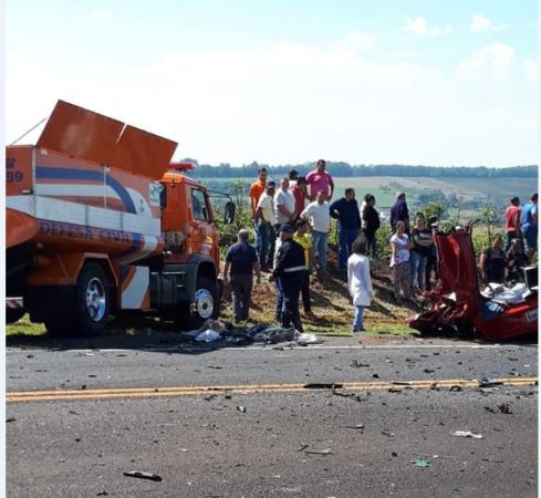 acidente jandaia Mulher morre em colisão com carreta na BR-376 entre Jandaia e Cambira