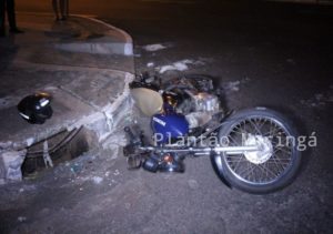 motociclista Motociclista é preso após invadir rua bloqueada, atropelar criança e fugir sem prestar socorro