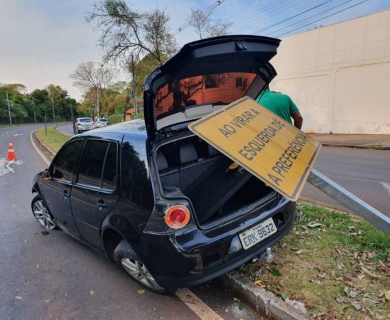 acidente maringa Dois acidentes no mesmo lugar causam ferimentos em quatro pessoas, dois são agentes de trânsito