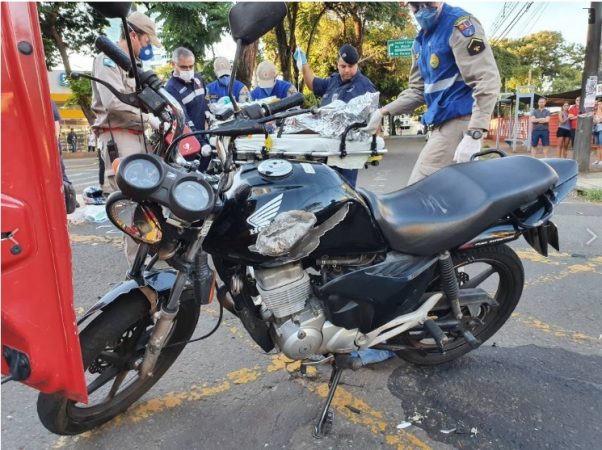 acidente mga moto Motociclista é internado na UTI após sofrer acidente no Centro de Maringá