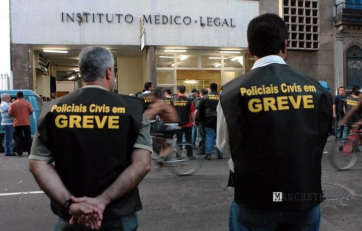 Foto de Policiais também poderão entrar em greve