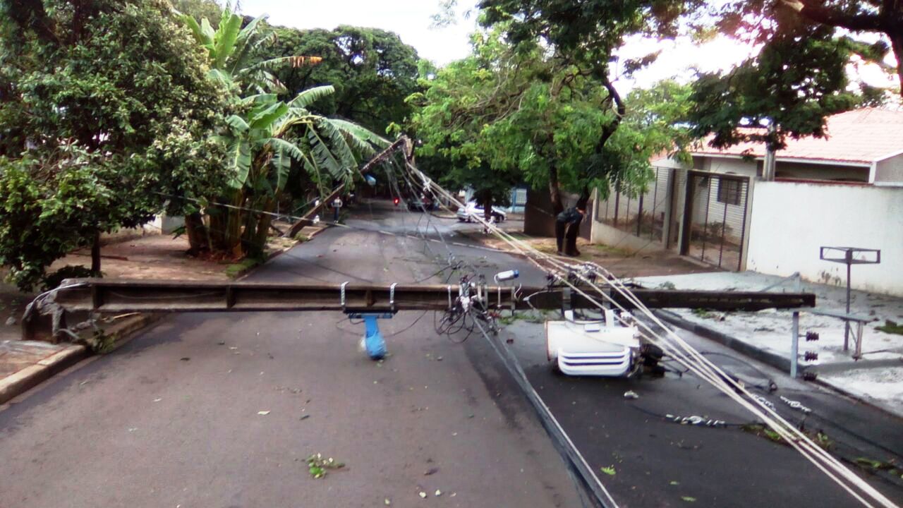 Foto de Maringá tem 27 mil imóveis sem luz