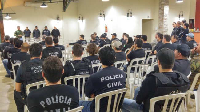 Foto de Policiais cumprem mandados de prisão contra organização criminosa