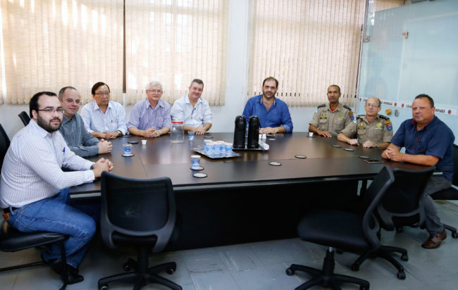 Foto de Bombeiros e vereadores discutem fim do Funrebom