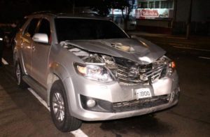 acidente colombo pedestre Mulher após sair de bar em Maringá é atropelada