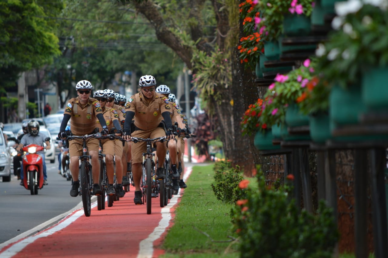 Foto de PM testa patrulhamento com bicicletas