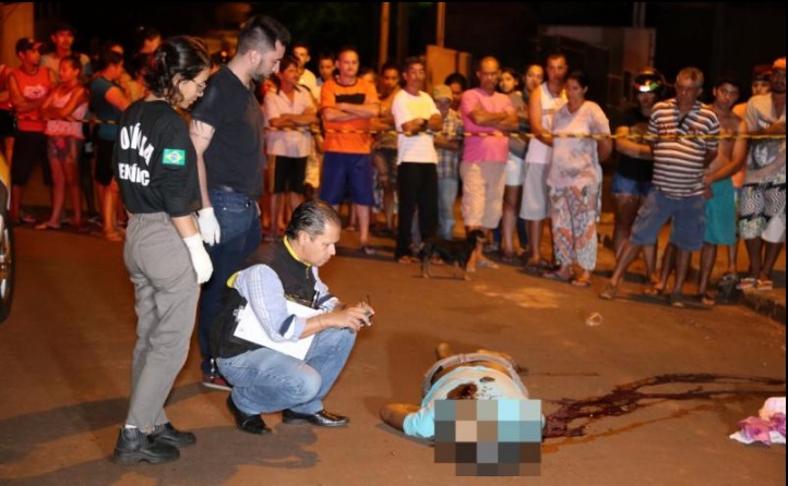 Foto de Homem é assassinado a tiros na Vila Guadiana em Mandaguaçu