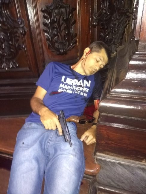 Foto de Homem invade missa, mata quatro e comete suicídio em Catedral de Campinas