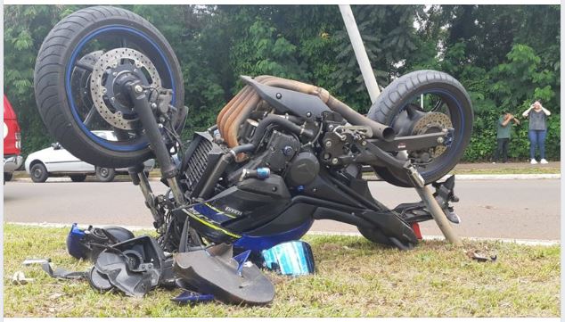 Foto de Motociclista fica gravemente ferido após acidente