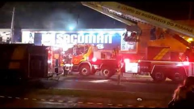 Foto de Incêndio atinge loja Sacoman Jeans em Maringá