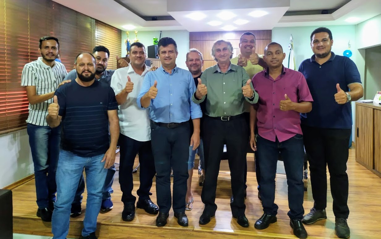 Sarandi vereadores Prefeito de Sarandi recebe vereadores eleitos