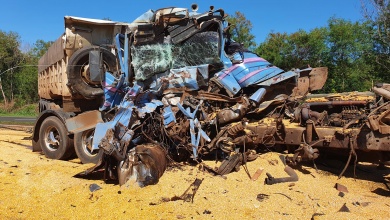 Foto de Motorista de carreta sofre grave acidente em rodovia