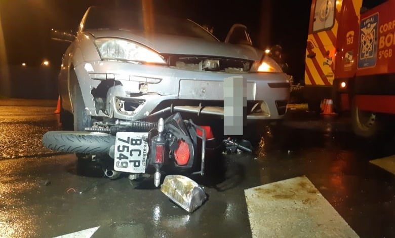 Motorista com suspeita de embriaguez causa acidente 1 acidente moto carro Motorista com suspeita de embriaguez causa acidente