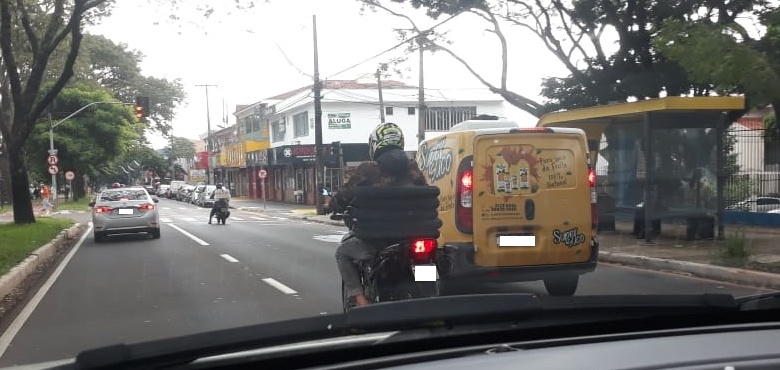 pneus Têm coisas que só acontecem em Maringá