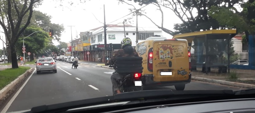 pneus Têm coisas que só acontecem em Maringá