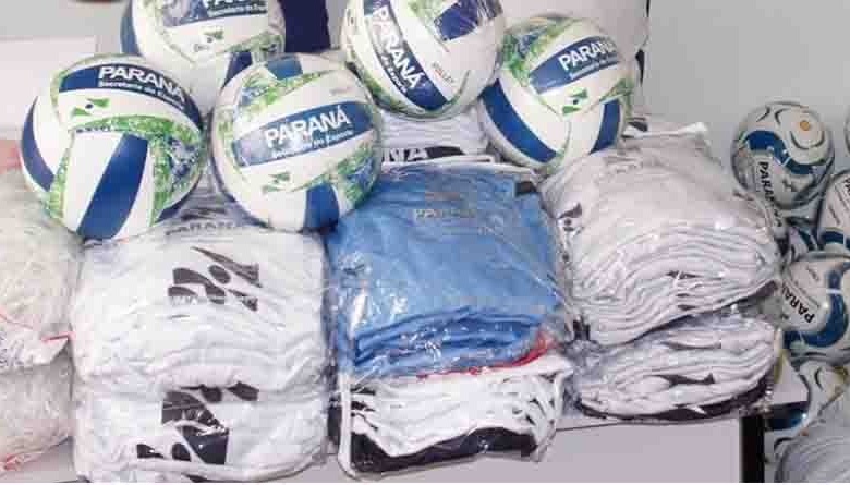 Paraná Esporte apura possível irregularidade na distribuição de Kits Esportivos envolvendo deputado de Londrina 1 kit esporte Paraná Esporte apura possível irregularidade na distribuição de Kits Esportivos envolvendo deputado de Londrina