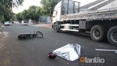 Foto de Motociclista morre após bater na traseira de caminhão estacionado