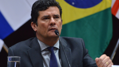 Foto de Sérgio Moro: “Entre um ladrão de um lado e um ladrão do outro, a culpa é do juiz?”