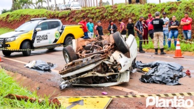 Foto de Três jovens que ocupavam um carro com placas de Maringá, morrem em grave acidente na região