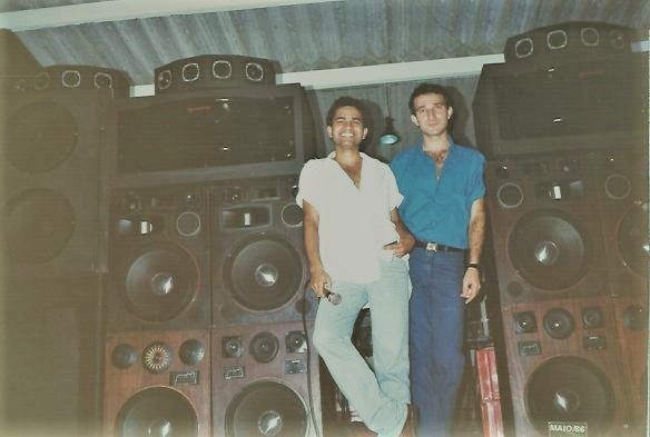 joao souza Yves 1986 Túnel do Tempo