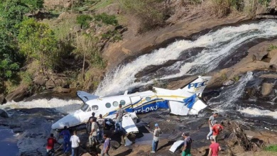 Foto de Avião com a cantora sertaneja Marília Mendonça cai em Minas Gerais