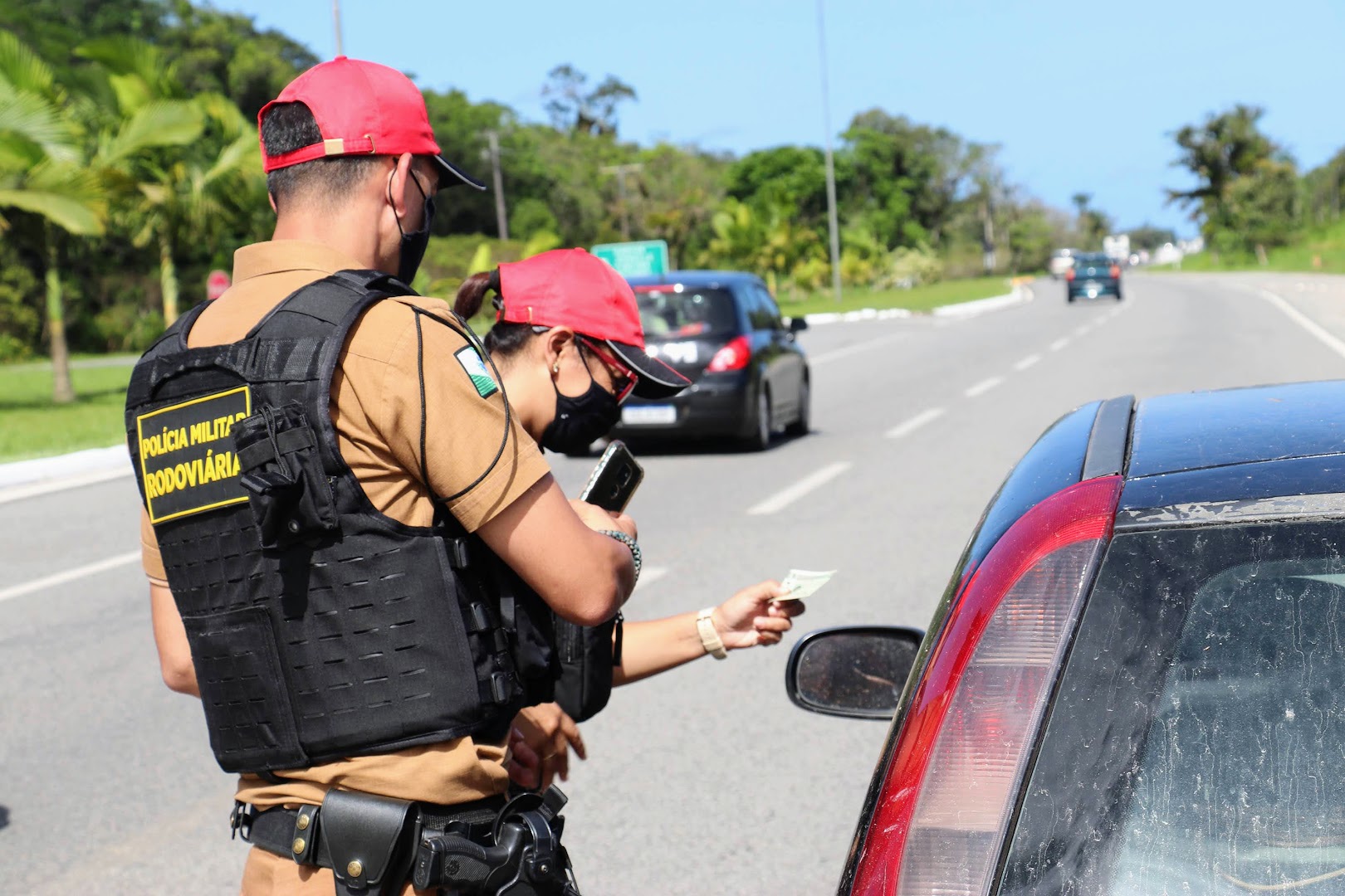 Policia Rodoviaria Mais de 4 mil motoristas flagrados em excesso de velocidade