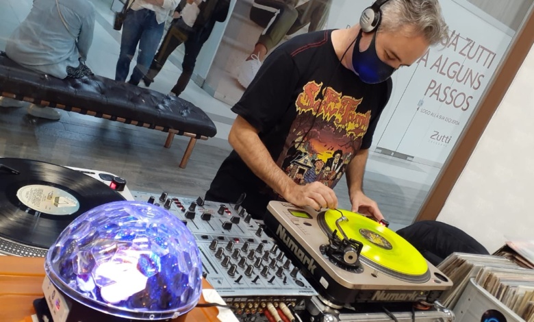 Clube do Vinil une cultura do colecionismo com cerveja artesanal 1 WhatsApp Image 2021 12 10 at 08.50.54 Clube do Vinil une cultura do colecionismo com cerveja artesanal