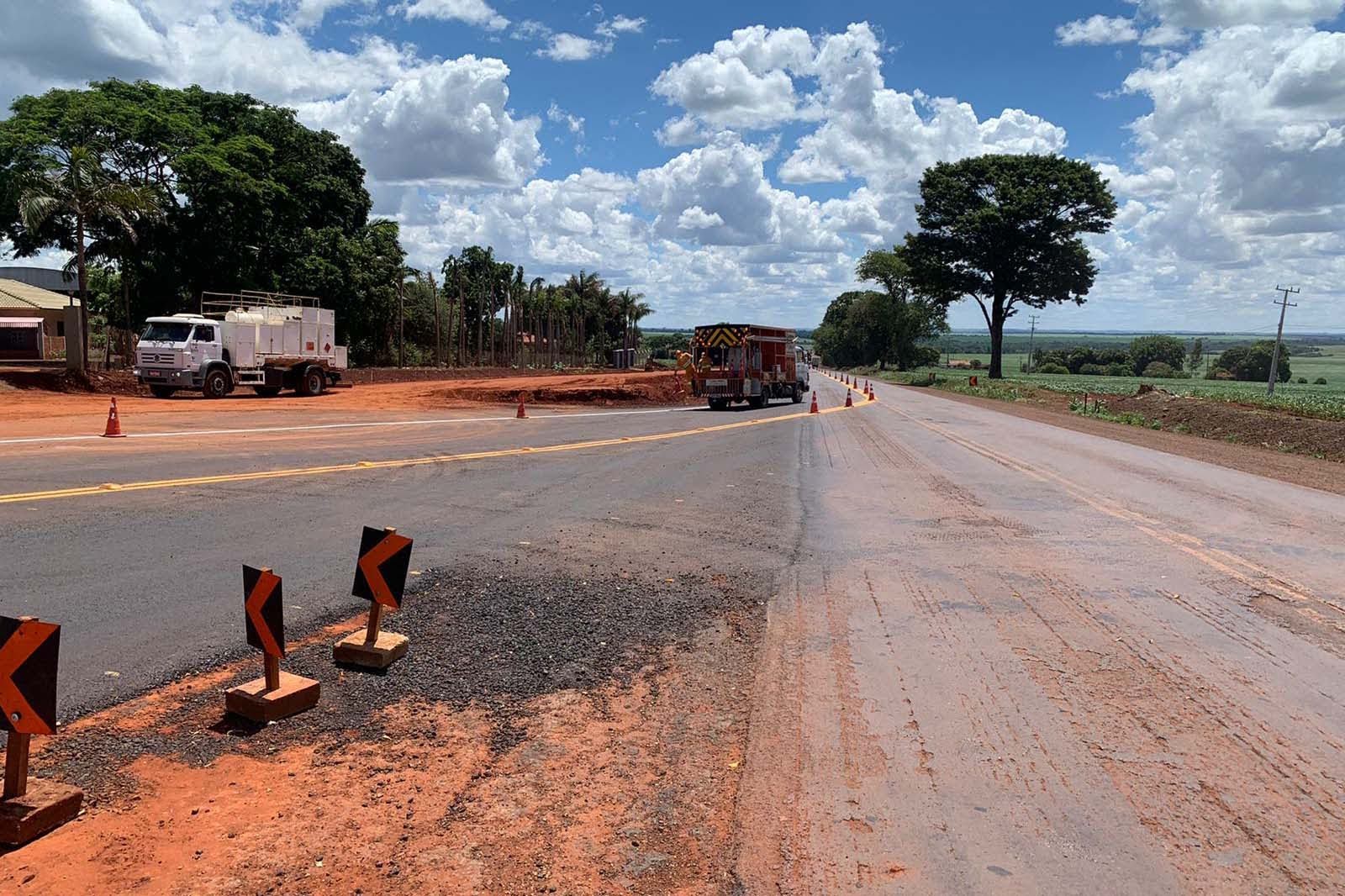 desvio duplica pr323 PR-323 tem desvio próximo a Doutor Camargo