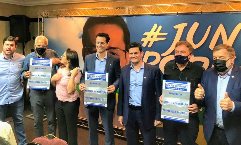 podemos dallagnol moro ‘Não é a turma do petrolão, não é a turma da rachadinha’