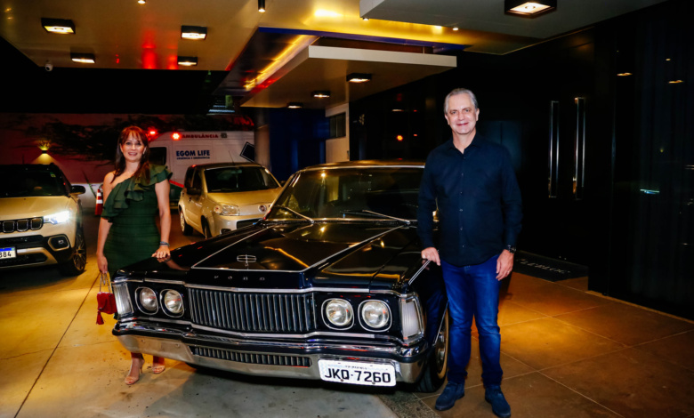 Prefeito, primeira-dama e o Landau 1 278393643 3133663506847933 8979140046249879274 n Prefeito, primeira-dama e o Landau