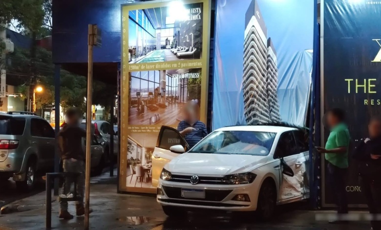 Acidente na região central de Maringá 1 Acidente centro maringa Acidente na região central de Maringá