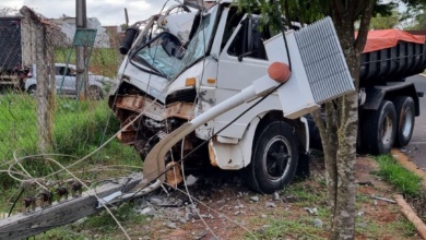 Foto de Motorista escapa ileso de acidente grave em Maringá