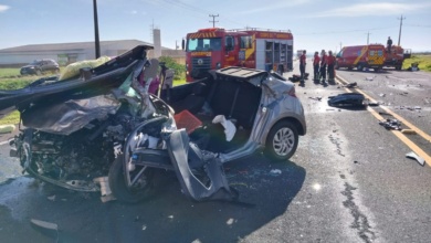 Foto de Publicitário de Maringá colidi carro de frente em rodovia de Mandaguari