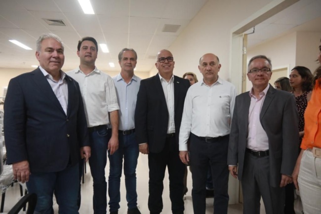 ulisses ratinho ministro Prefeito Ulisses Maia recebe ministro da Saúde e governador em visita ao Hospital da Criança