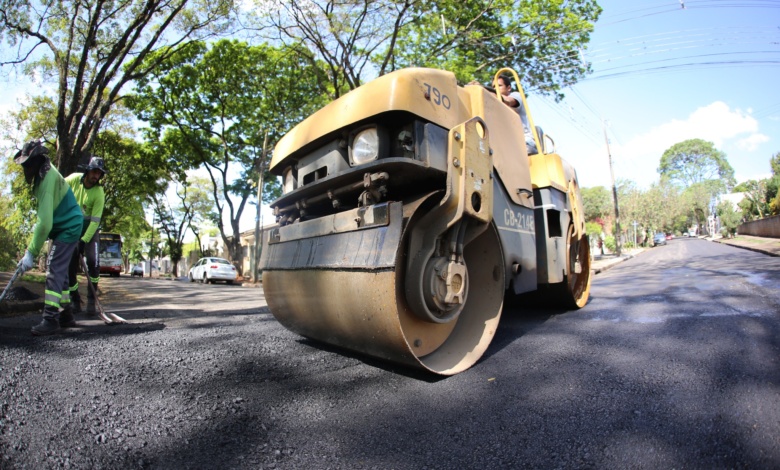 311470822 5592159897545612 3648660867145353503 n Com trabalho diário, Prefeitura realiza tapa-buraco em mais de 50 pontos na primeira quinzena de outubro