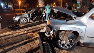 Foto de Motorista avança preferencial, causa acidente grave e se esconde dentro de bar