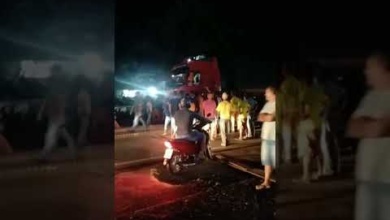 Foto de Mulher é atropelada por caminhoneiro durante ato na BR-364 em Cacoal, Rondônia