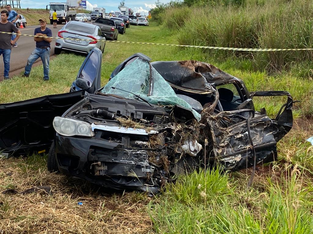 acidente pr 317 Colisão frontal na PR 317 deixa saldo de um morto, uma pessoa gravemente ferida e um bebê de 3 meses resgatado