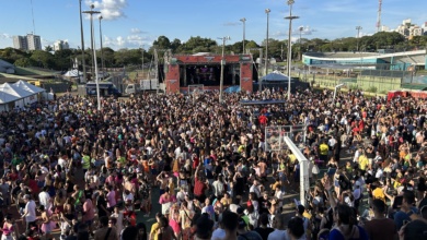 Foto de Carnaval de Maringá reúne cerca de 20 mil pessoas na Vila Olímpica