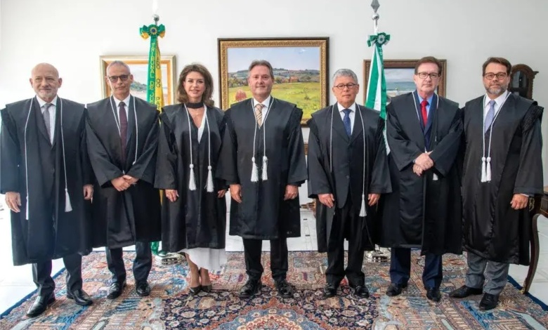 Nova cúpula do TJPR toma posse 1 desembargadores tribunal Nova cúpula do TJPR toma posse