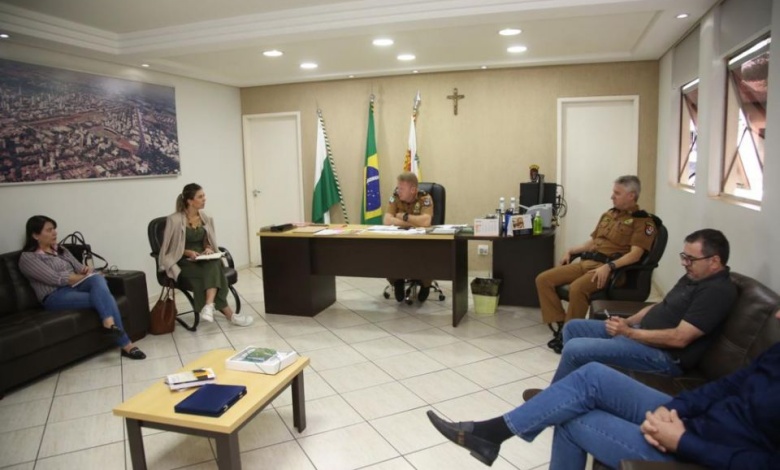 Operação Segurança nas Escolas une Guarda Civil Municipal e Polícias Militar e Civil 1 policia Operação Segurança nas Escolas une Guarda Civil Municipal e Polícias Militar e Civil