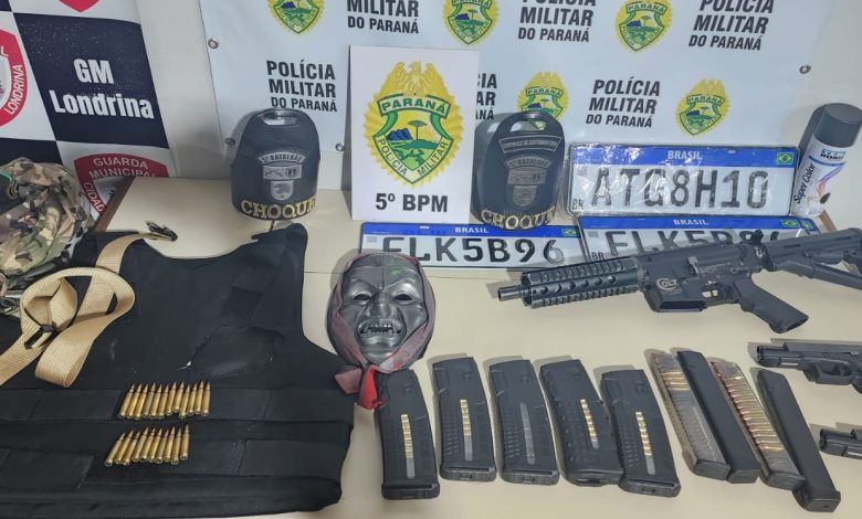 arma apreendida Criminosos fortemente armados suspeitos de terem matado um rapaz na Avenida São Paulo são presos em Londrina
