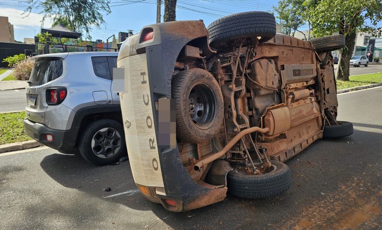 Gestante fica ferida ao se envolver em acidente 1 acidente Gestante fica ferida ao se envolver em acidente