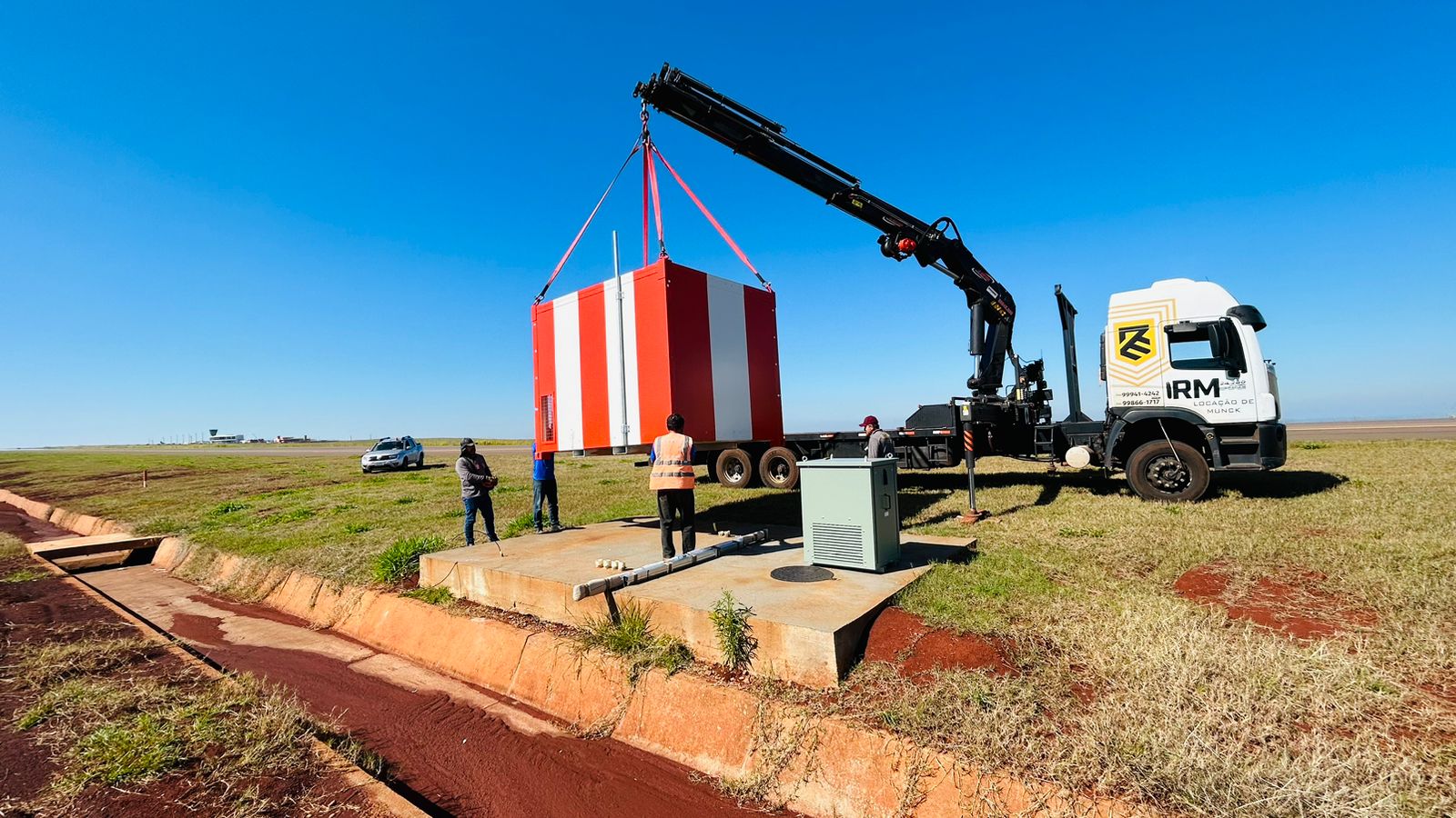 aeroporto Prefeitura inicia instalação de sistema moderno no Aeroporto de Maringá para auxiliar pouso de aeronaves em dias de chuva ou nevoeiros