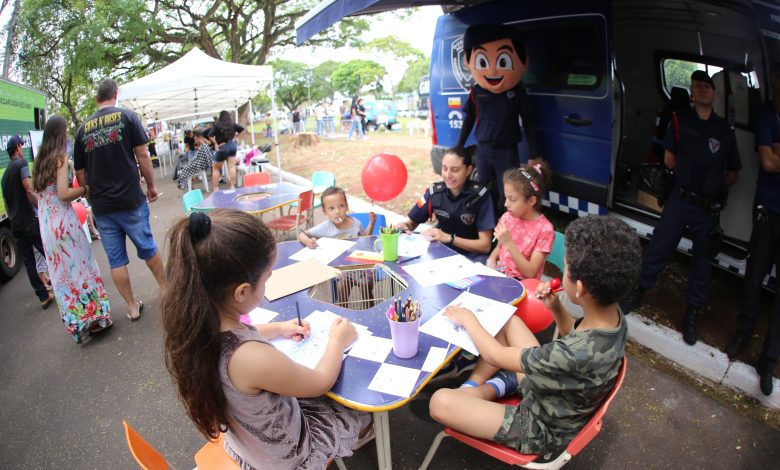 prefeitura bairro guarda ′Prefeitura nos Bairros′ leva serviço gratuitos e lazer para comunidade de Maringá