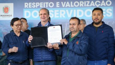 Foto de Em avanço histórico, prefeito Ulisses Maia assina lei que garante gratificação salarial aos motoristas