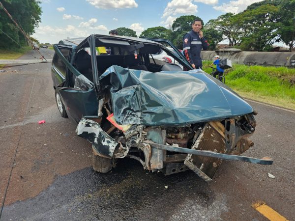 acidente 1 e1699892650130 Ladrão furta automóvel e se envolve em acidente minutos depois