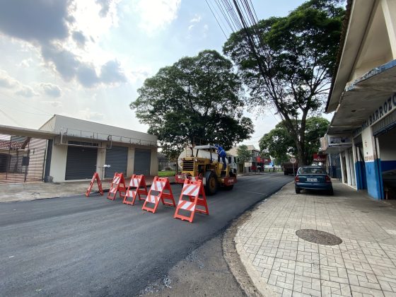 asfalto scaled e1700488285873 Prefeitura avança com cinco frentes de trabalho para recapeamento asfáltico nas regiões Norte e Sul