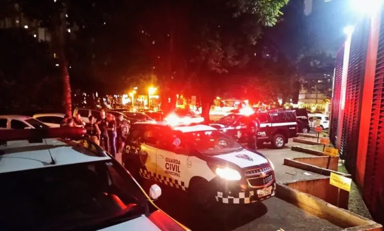 Operação fiscaliza ação de flanelinhas 1 guarda Operação fiscaliza ação de flanelinhas